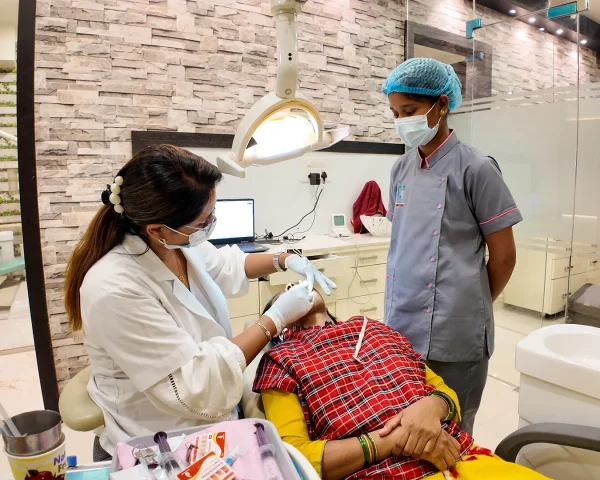 Dr Sujata Pingale Treating Patient